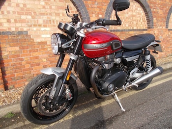 Used Triumph SPEED TWIN 1200 undefined for sale - bike-77303547: Photo