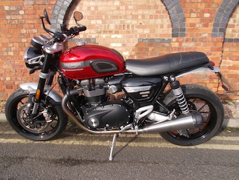 Used Triumph SPEED TWIN 1200 undefined for sale - bike-77303547: Photo