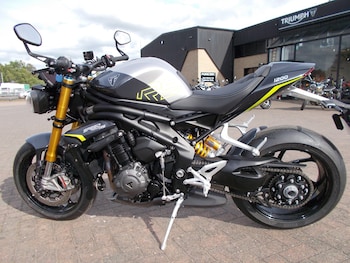 Used Triumph SPEED TRIPLE 1200 RS 2025 for sale - bike-78599447: Photo