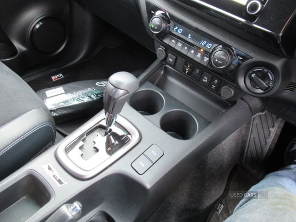 Used Toyota Hilux 2025 for sale - 76759806: Photo 5