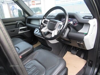 Used Land Rover Defender 2021 for sale - 75979268: Photo