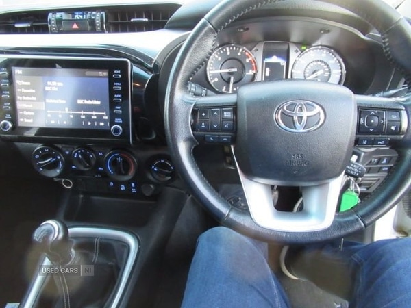 Used Toyota Hilux 2022 for sale - 77052584: Photo 5