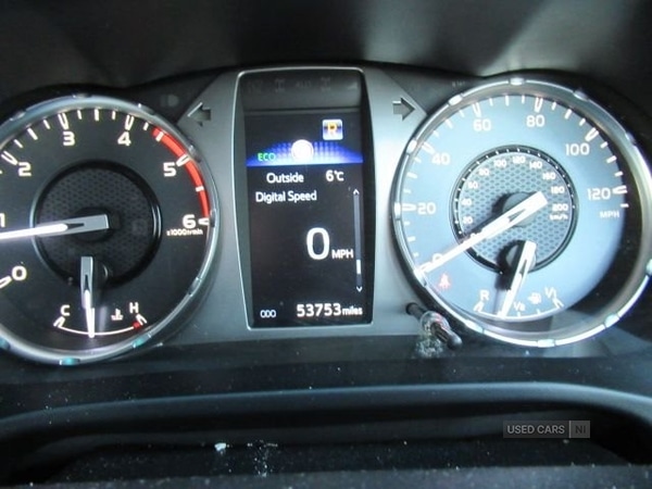 Used Toyota Hilux 2023 for sale - 77052583: Photo 11