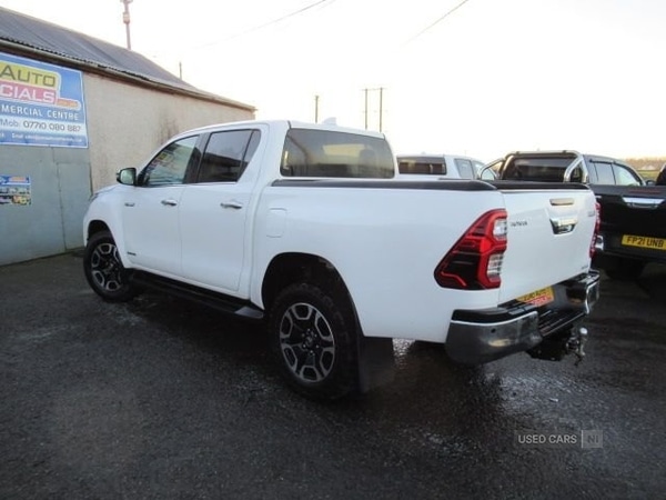 Used Toyota Hilux 2023 for sale - 77052583: Photo 2