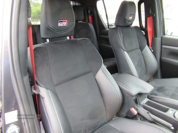 Used Toyota Hilux 2025 for sale - 76216284: Photo 4