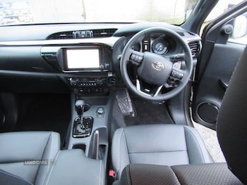 Used Toyota Hilux 2025 for sale - 77041431: Photo