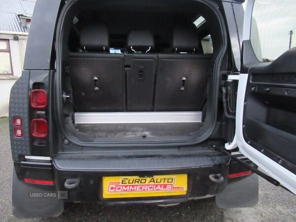 Used Land Rover Defender 2023 for sale - 76621356: Photo 12