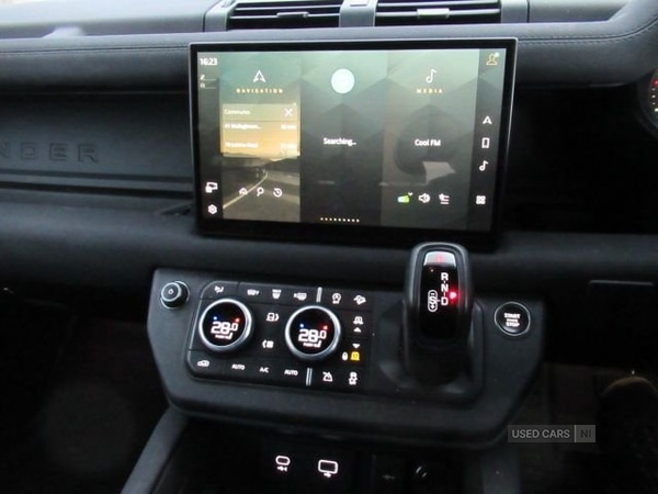 Used Land Rover Defender 2023 for sale - 76621356: Photo 5