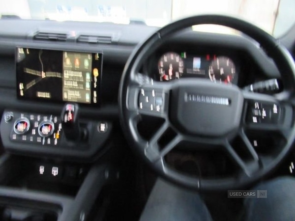 Used Land Rover Defender 2023 for sale - 76621356: Photo 8