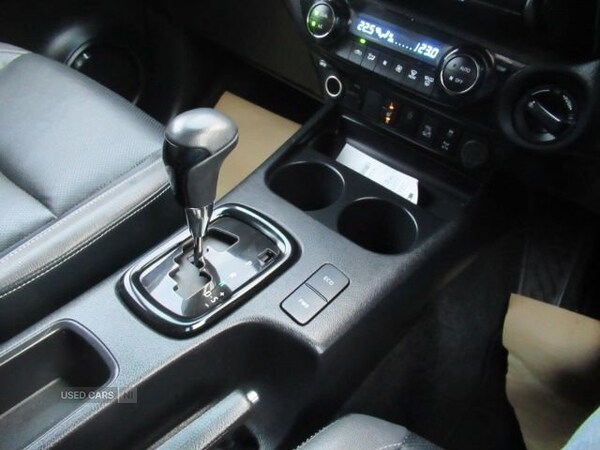 Used Toyota Hilux 2023 for sale - 76216292: Photo 7