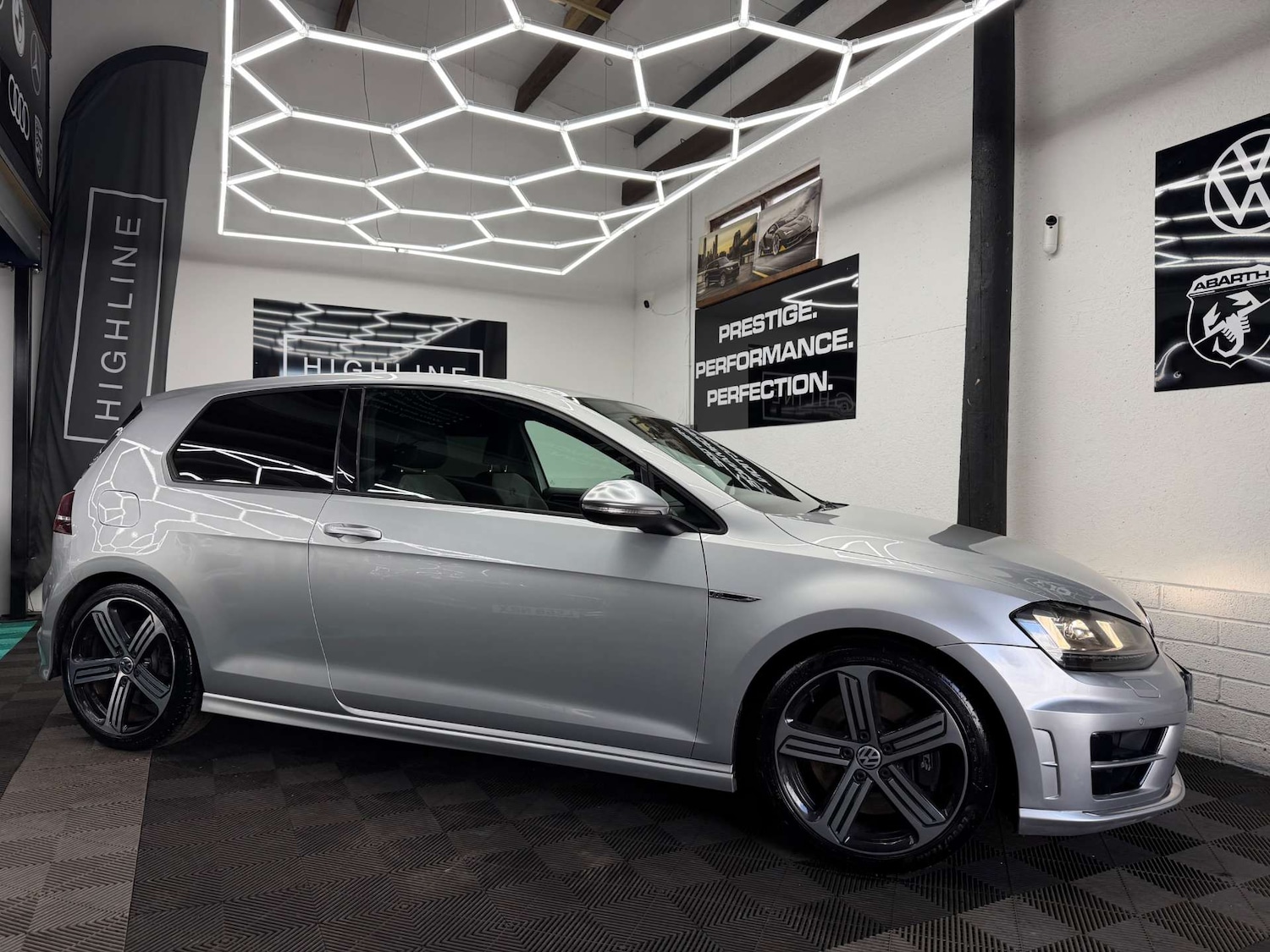 Used Volkswagen Golf 2016 for sale - 77400158: Photo 4