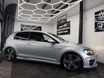 Used Volkswagen Golf 2016 for sale - 77400158: Photo