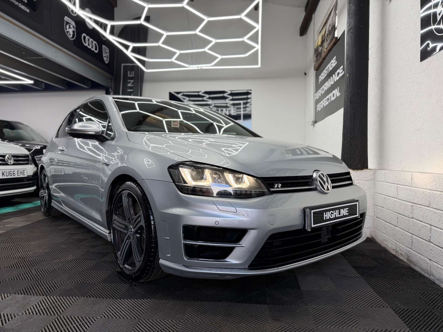 Used Volkswagen Golf 2016 for sale - 77400158: Photo 5