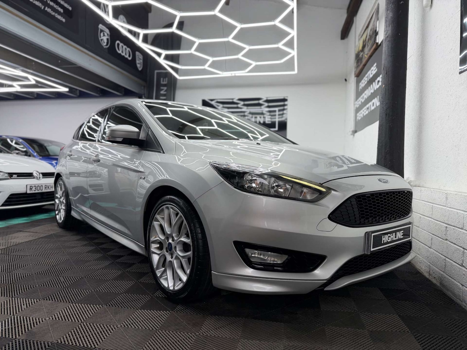 Used Ford Focus 2017 for sale - 77609437: Photo 4