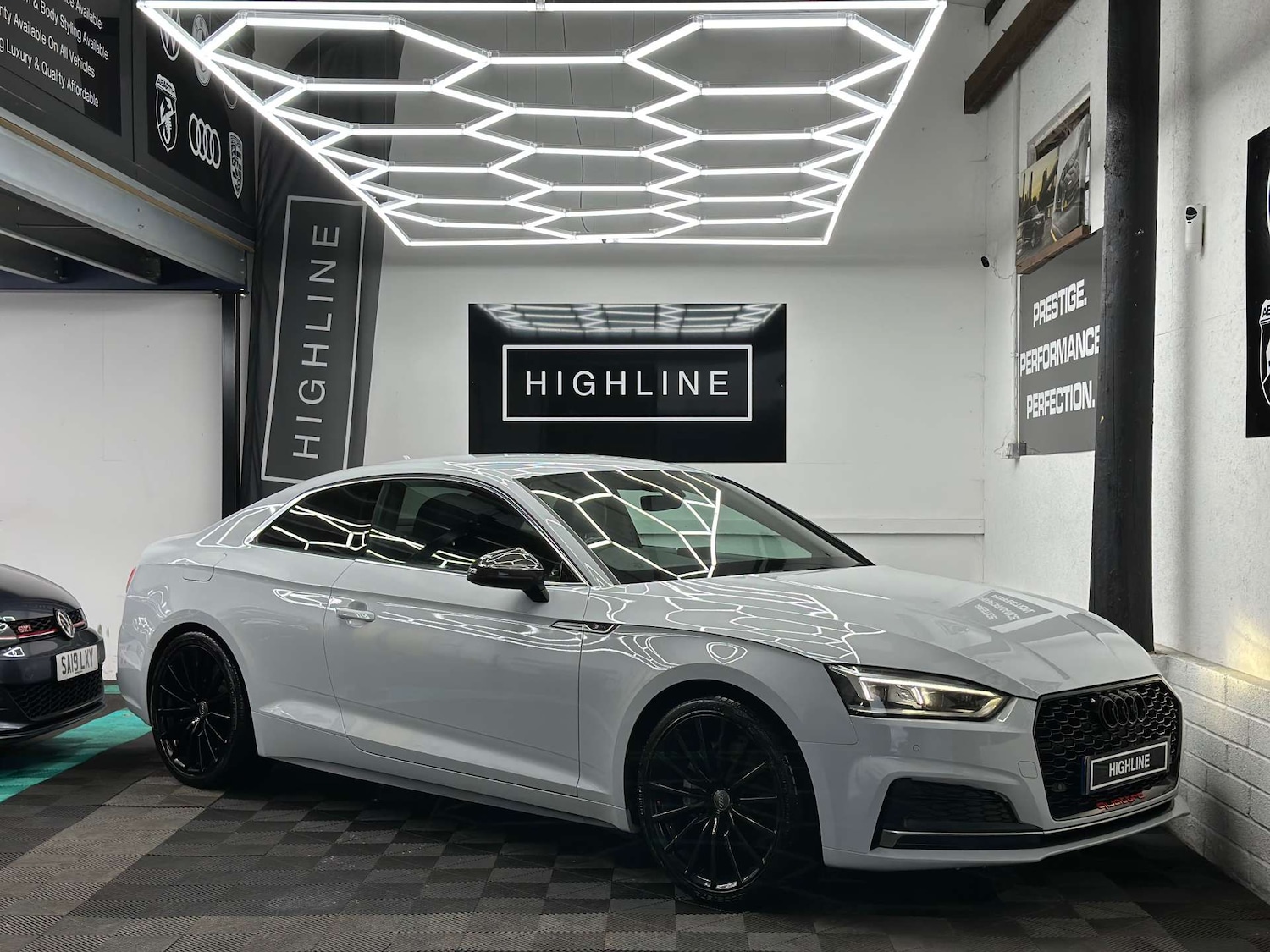 Used Audi A5 2017 for sale - 76625134: Photo 1