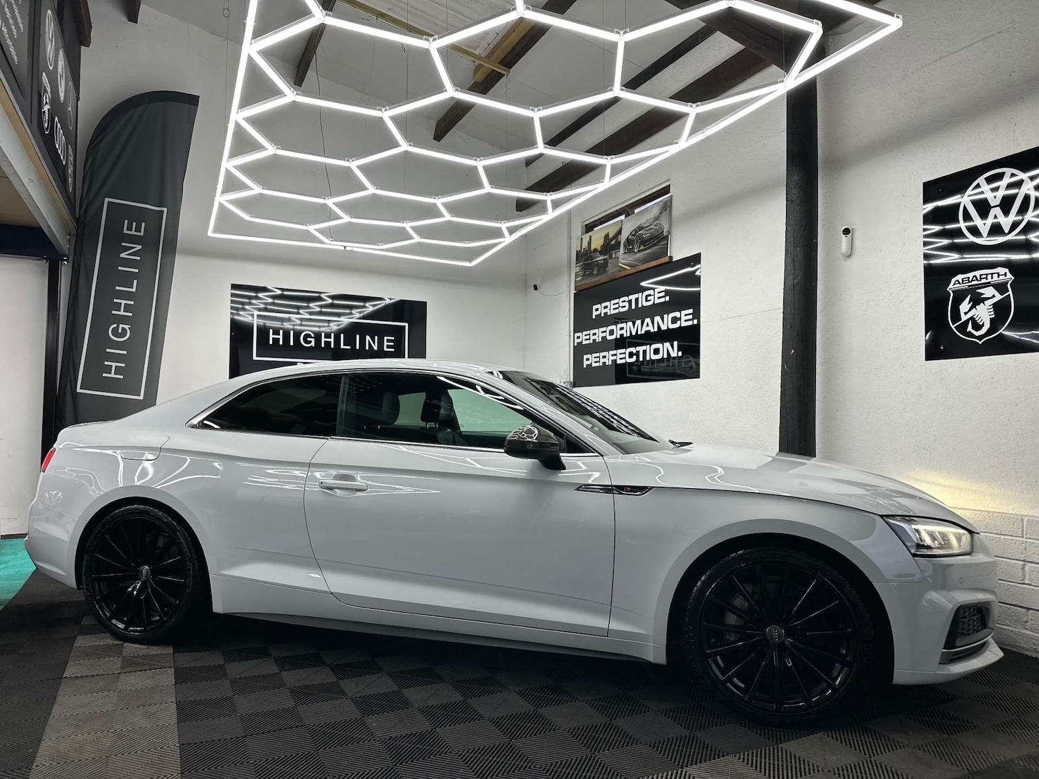 Used Audi A5 2017 for sale - 76625134: Photo 4