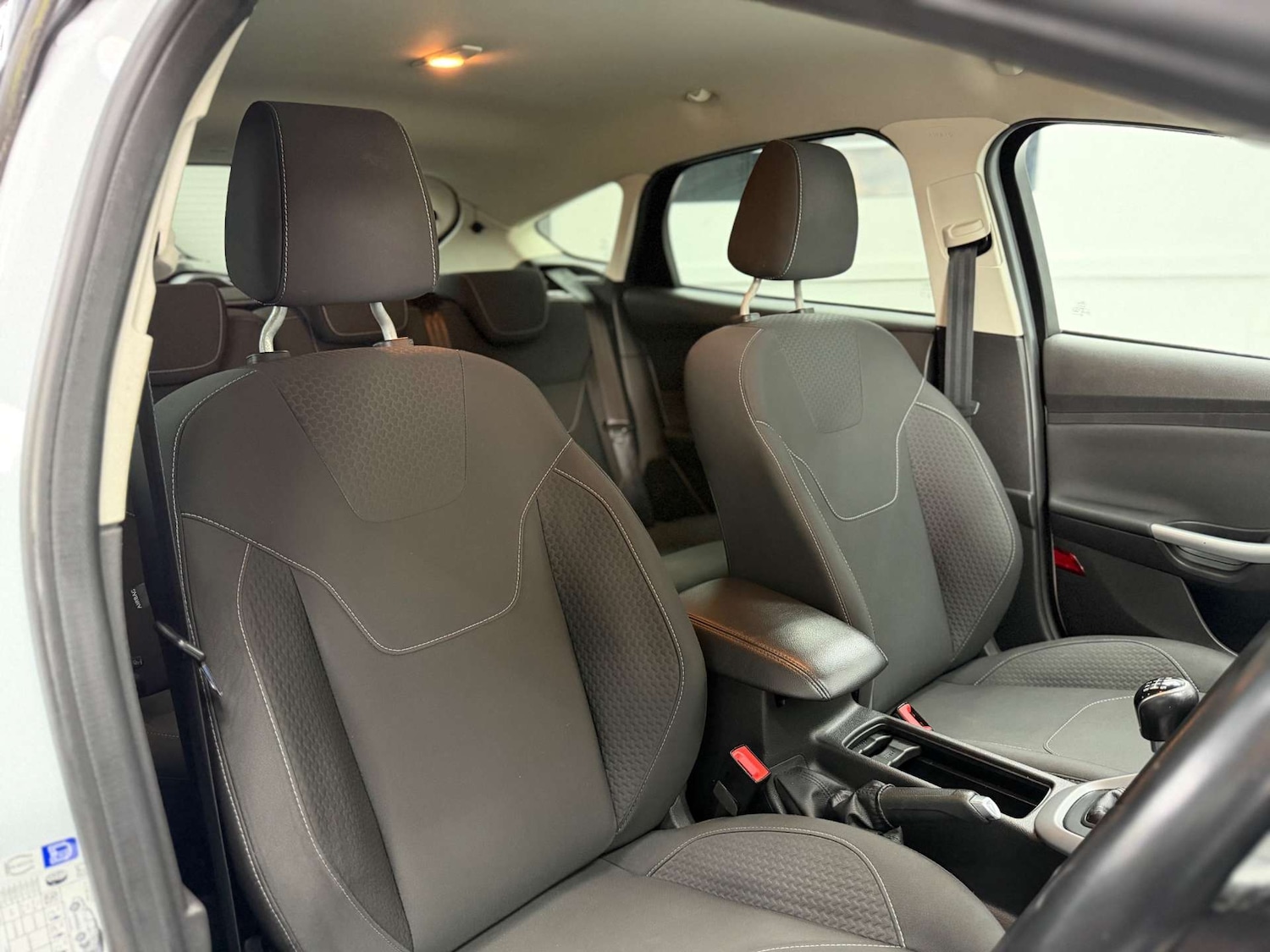 Used Ford Focus 2016 for sale - 77268900: Photo 14