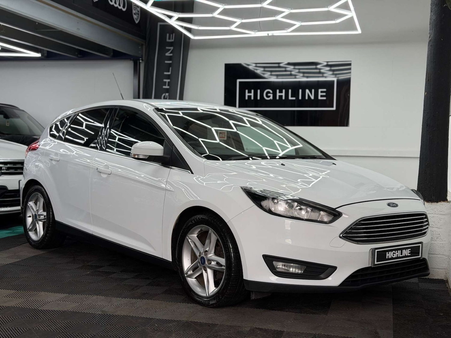 Used Ford Focus 2016 for sale - 77268900: Photo 2