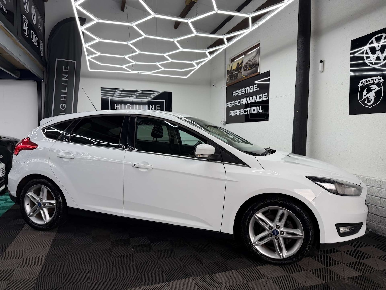 Used Ford Focus 2016 for sale - 77268900: Photo 4