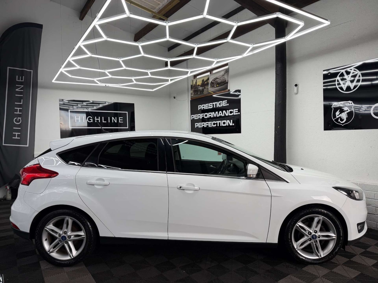 Used Ford Focus 2016 for sale - 77268900: Photo 5