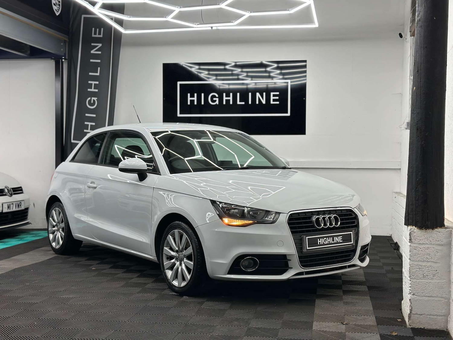 Used Audi A1 2012 for sale - 76625124: Photo 2