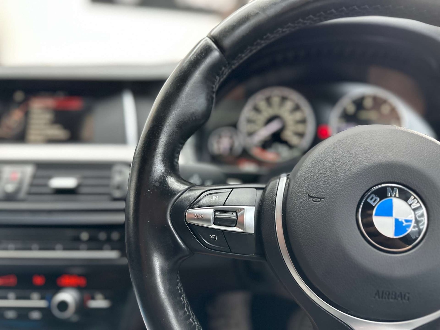 Used BMW 5 Series 2017 for sale - 76836432: Photo 21