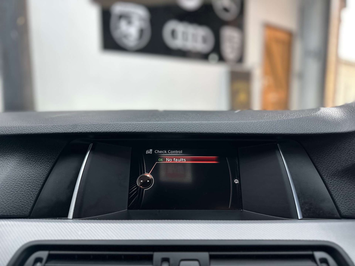 Used BMW 5 Series 2017 for sale - 76836432: Photo 37