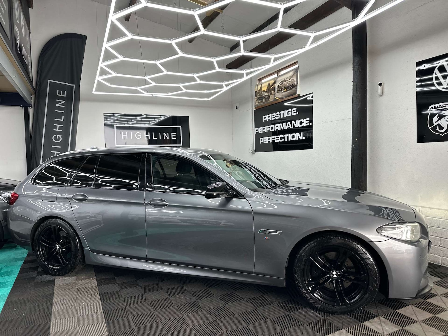 Used BMW 5 Series 2017 for sale - 76836432: Photo 5