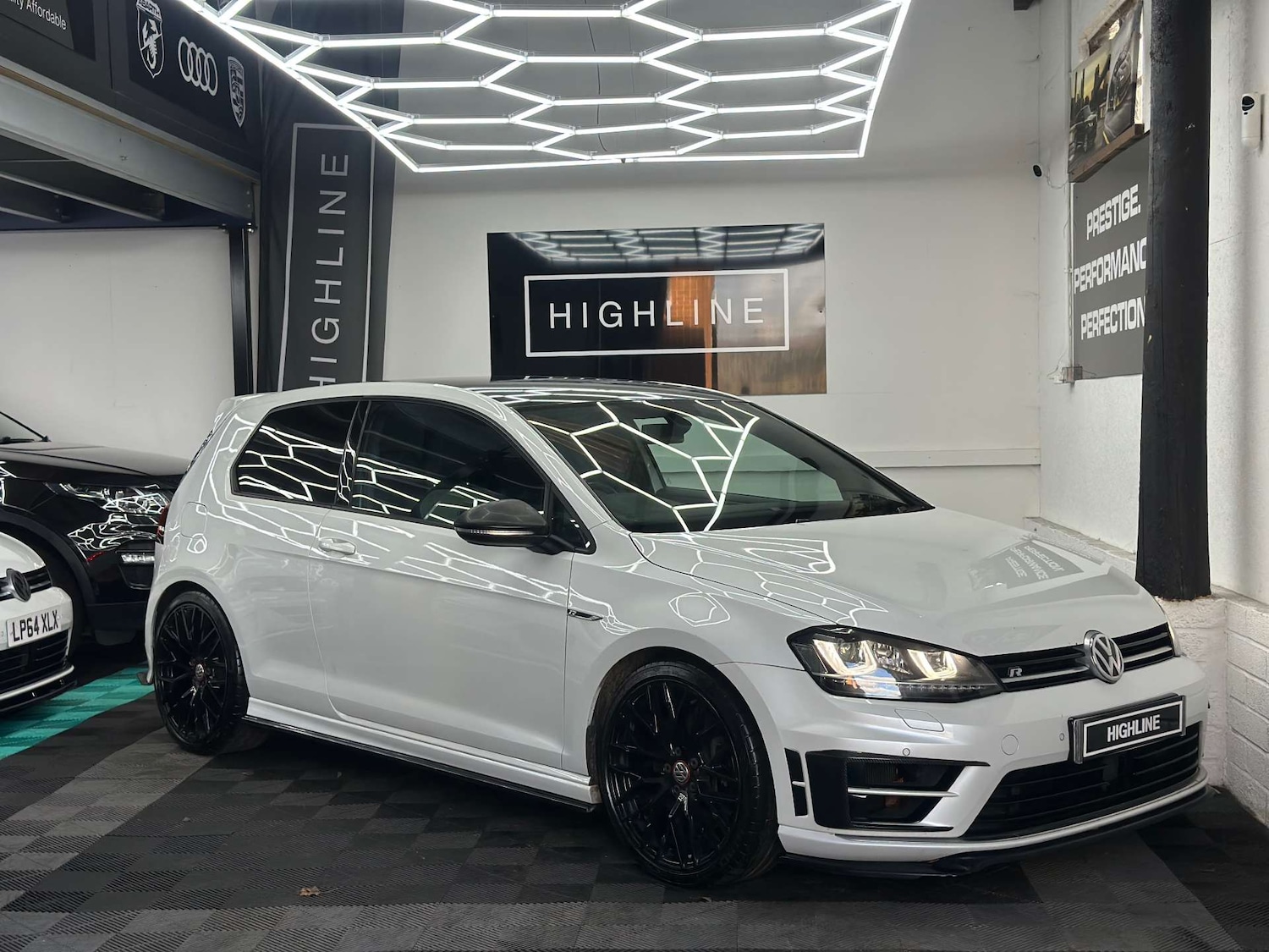 Used Volkswagen Golf 2016 for sale - 76625131: Photo 1