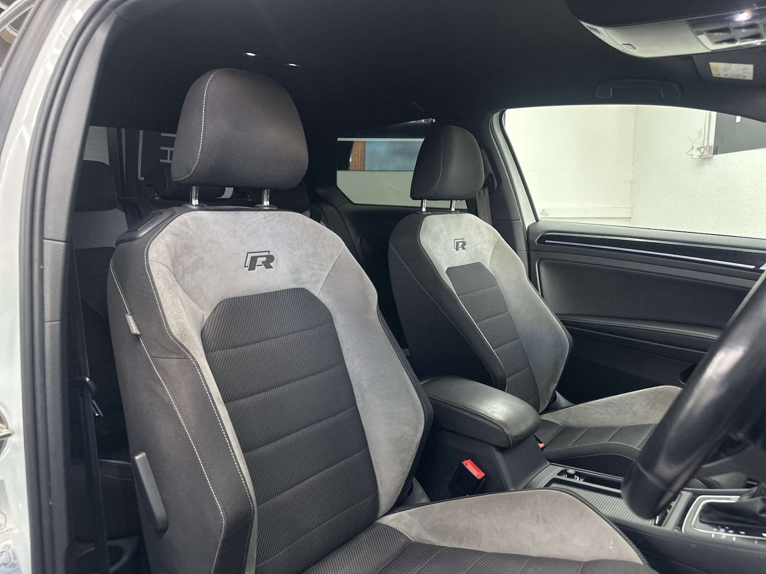 Used Volkswagen Golf 2016 for sale - 76625131: Photo 17