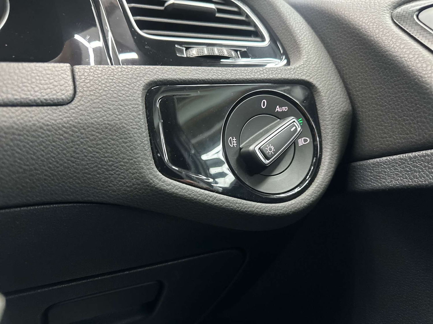 Used Volkswagen Golf 2016 for sale - 76625131: Photo 24