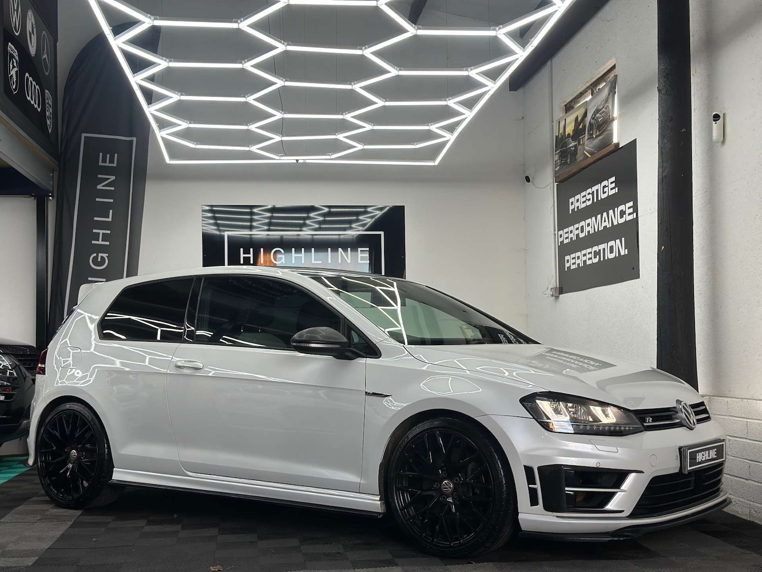 Used Volkswagen Golf 2016 for sale - 76625131: Photo 4