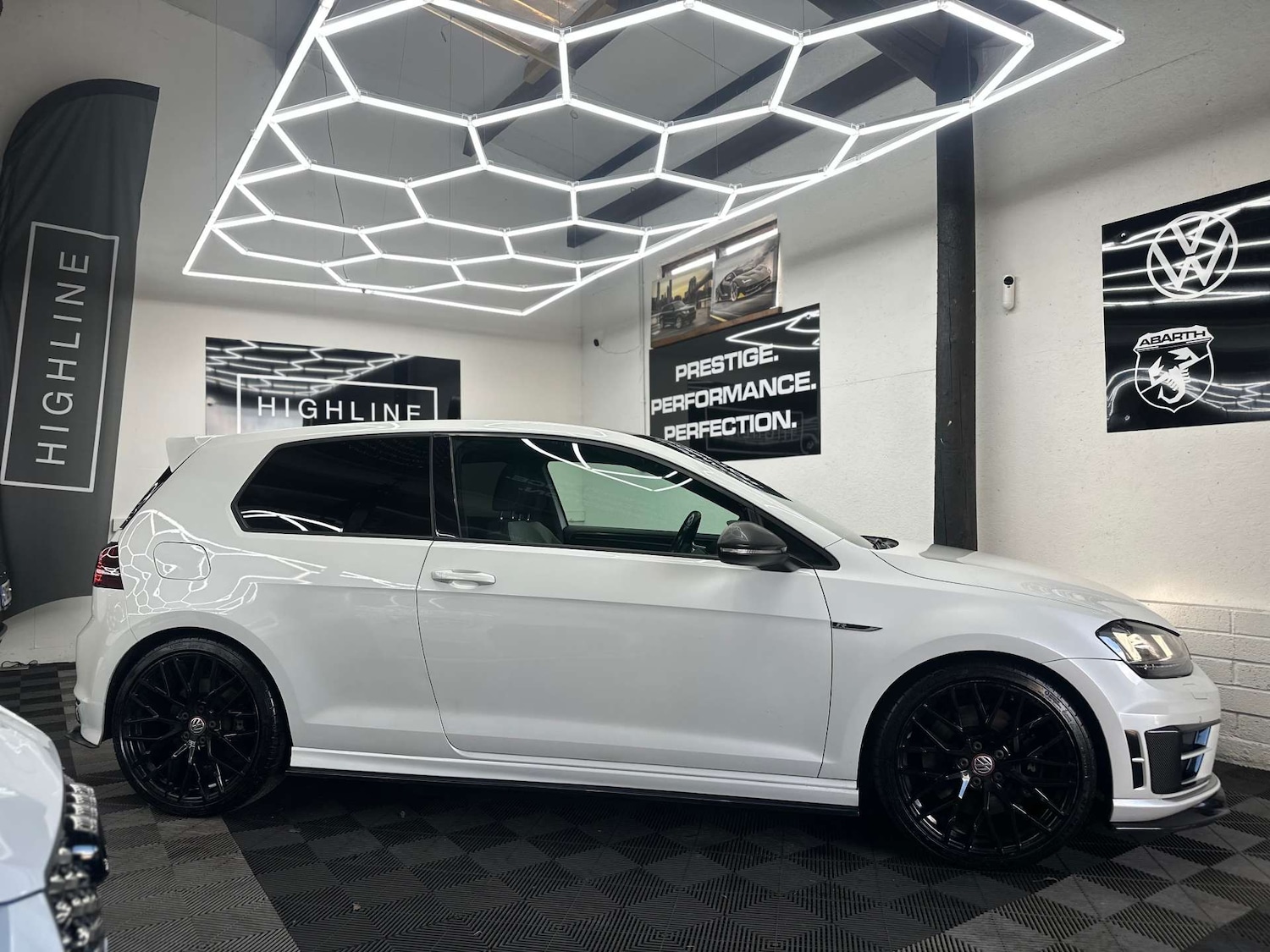 Used Volkswagen Golf 2016 for sale - 76625131: Photo 6