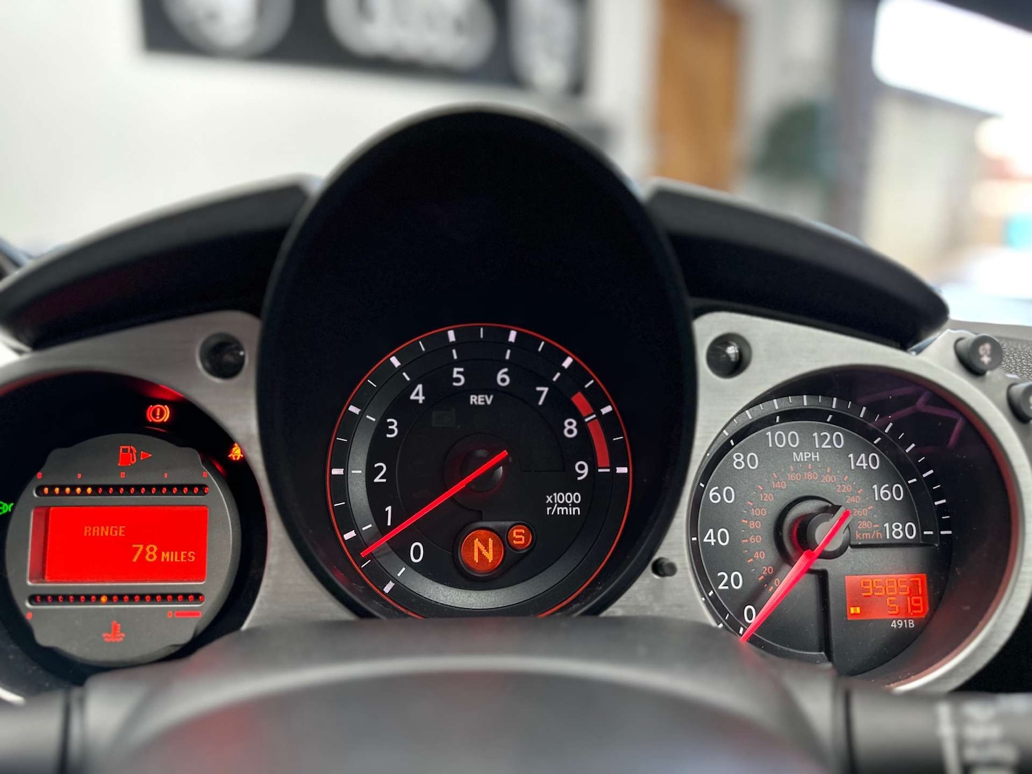 Used Nissan 370 Z 2011 for sale - 76829854: Photo 17