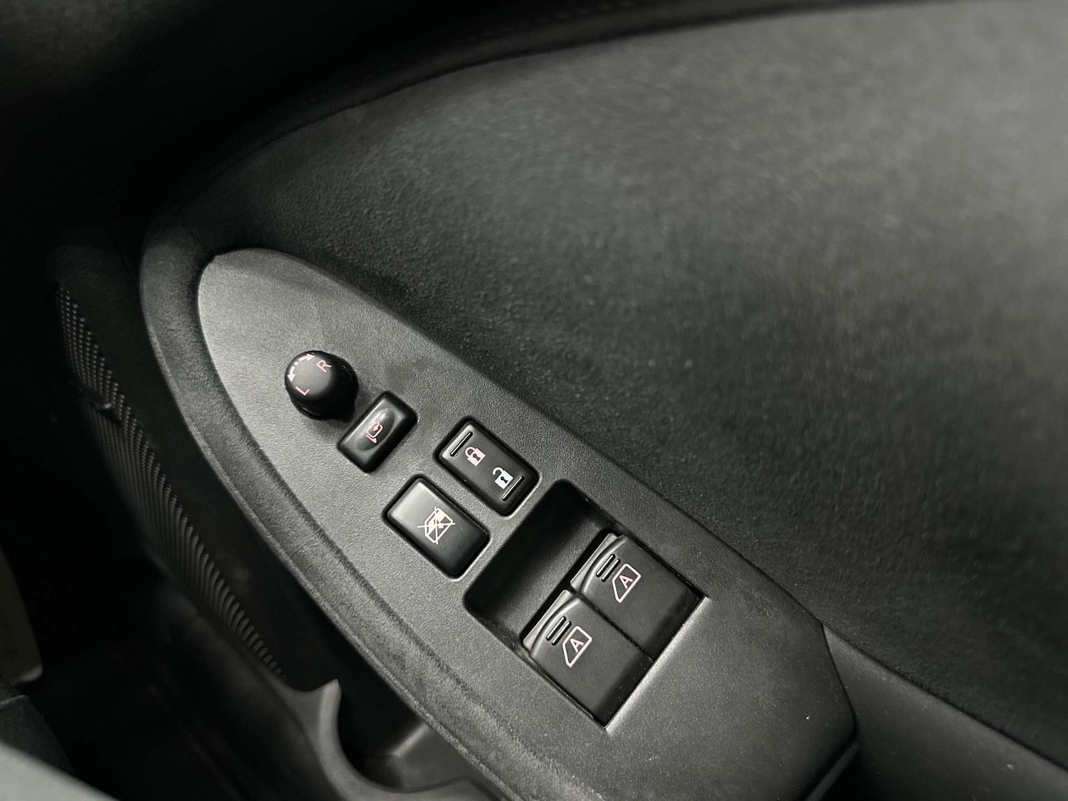 Used Nissan 370 Z 2011 for sale - 76829854: Photo 22