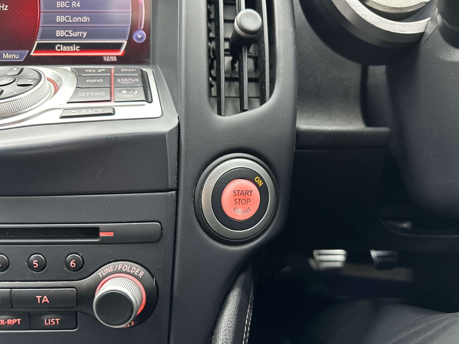 Used Nissan 370 Z 2011 for sale - 76829854: Photo 30