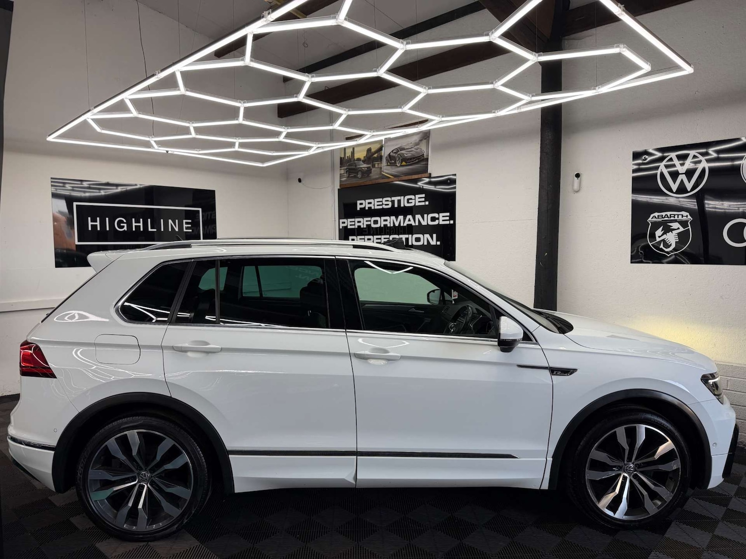 Used Volkswagen Tiguan 2019 for sale - 77664886: Photo 4