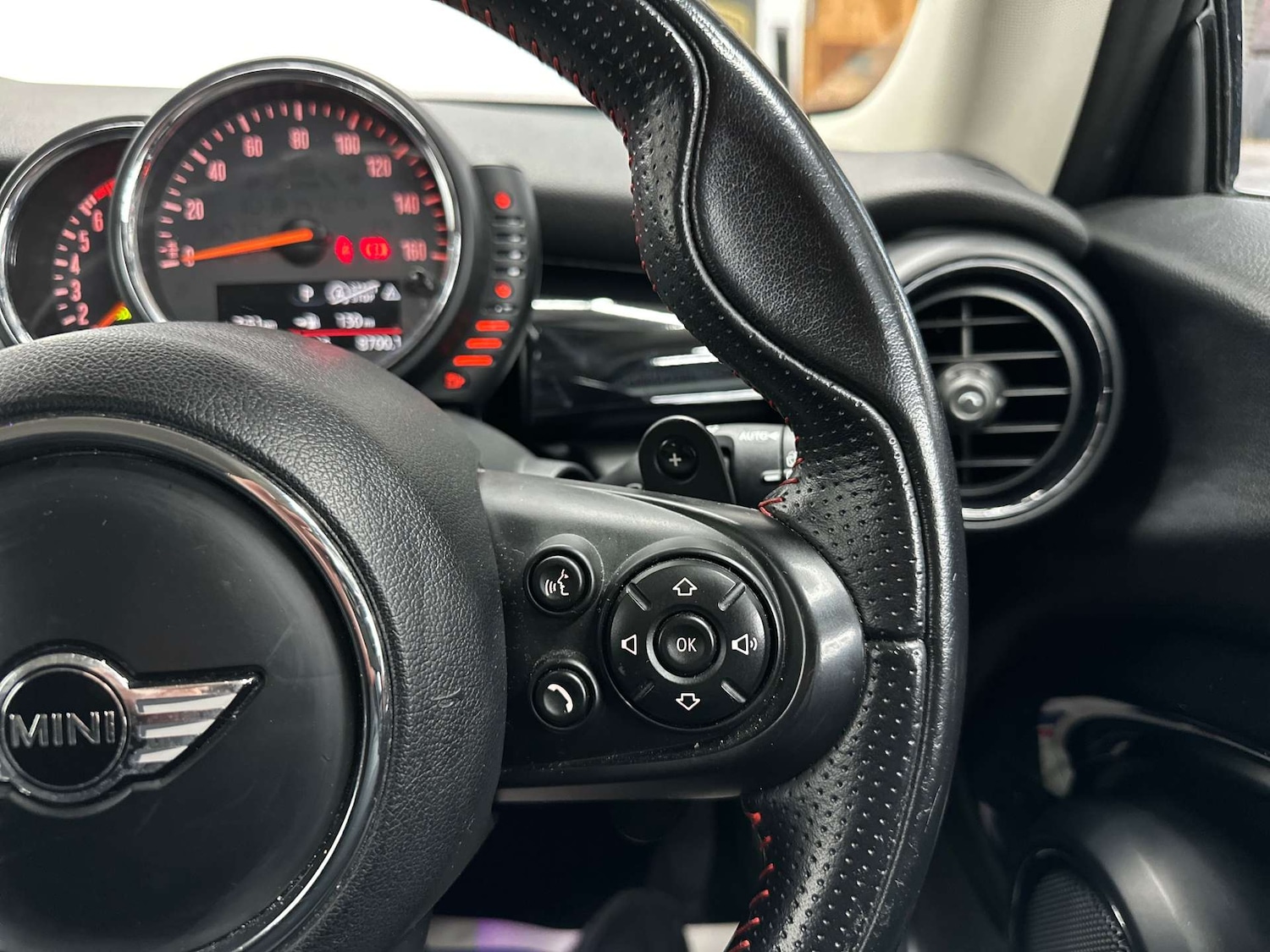 Used MINI Hatch 2017 for sale - 76628293: Photo 17