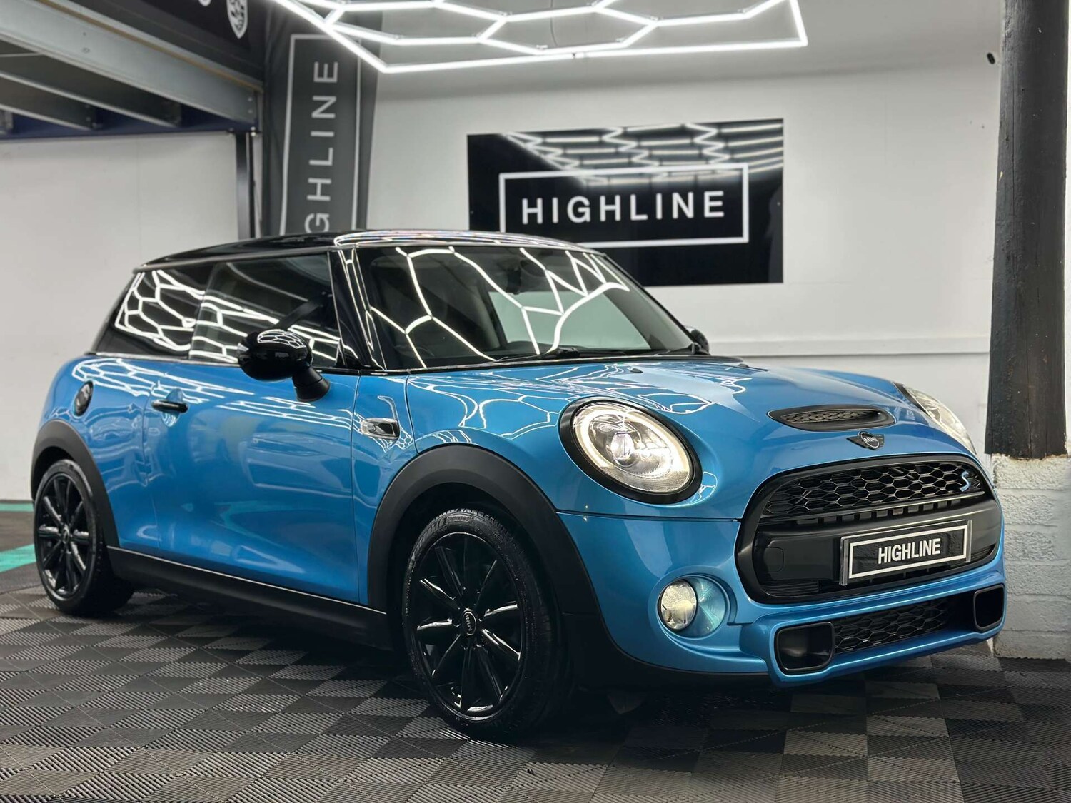 Used MINI Hatch 2017 for sale - 76628293: Photo 3