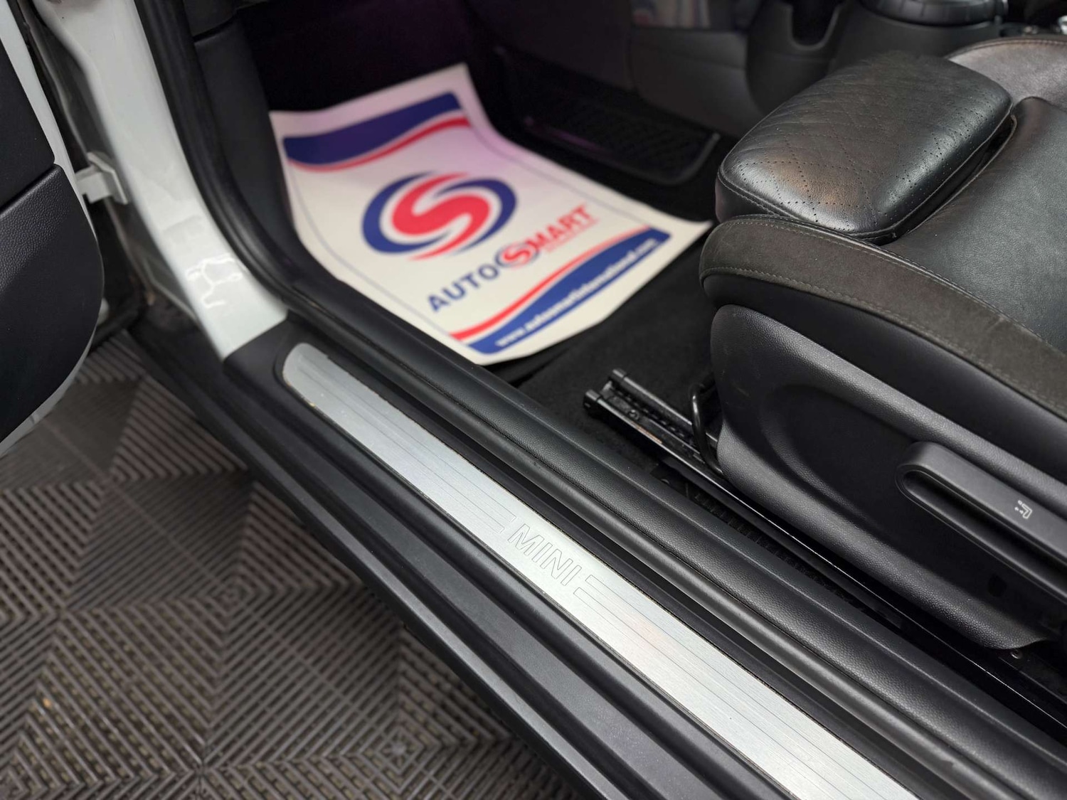 Used MINI Hatch 2016 for sale - 77172439: Photo 35