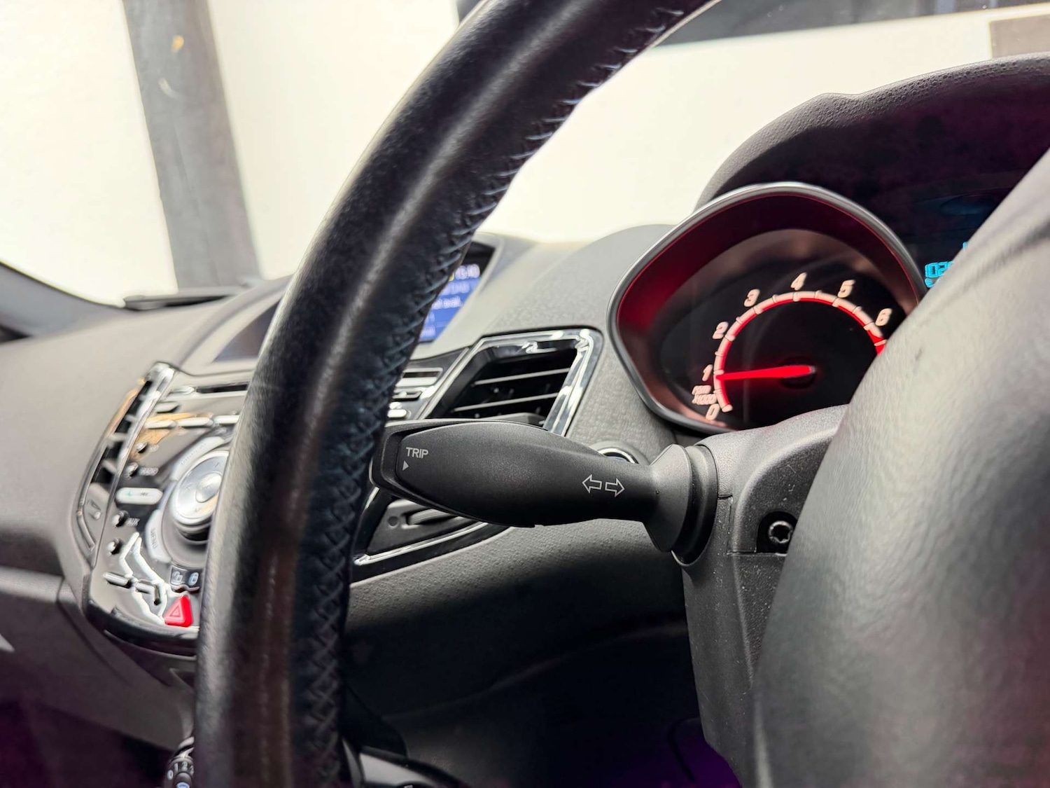 Used Ford Fiesta 2015 for sale - 77673730: Photo 23