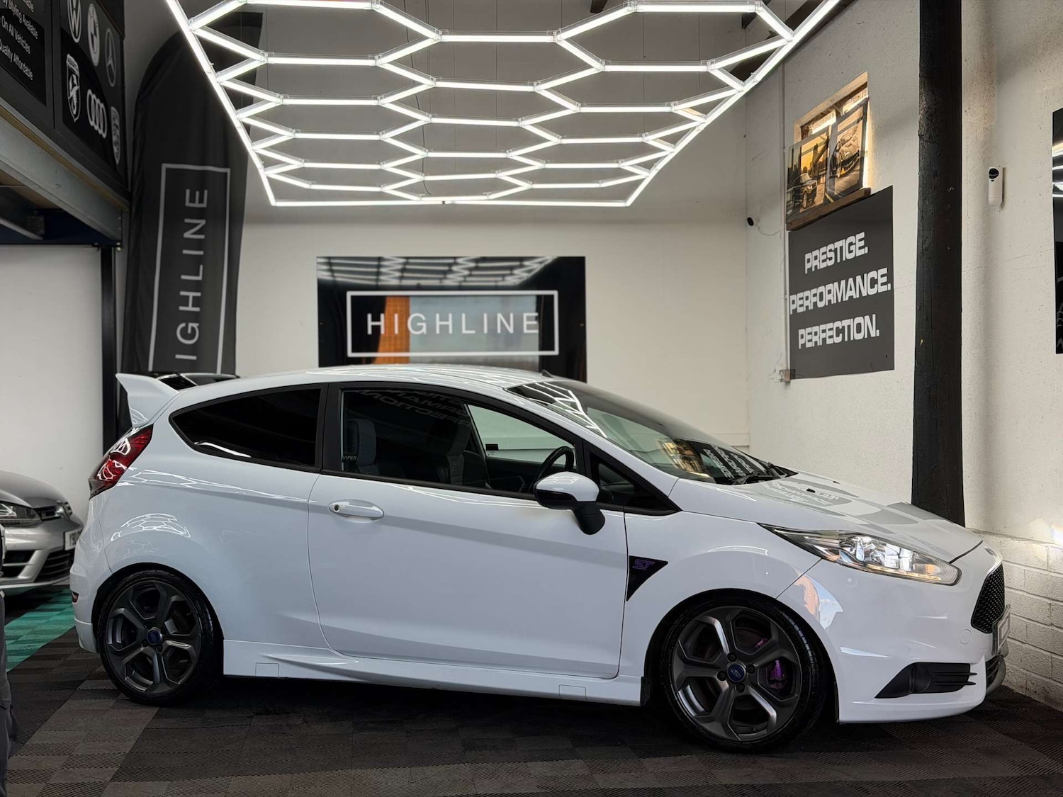 Used Ford Fiesta 2015 for sale - 77673730: Photo 4