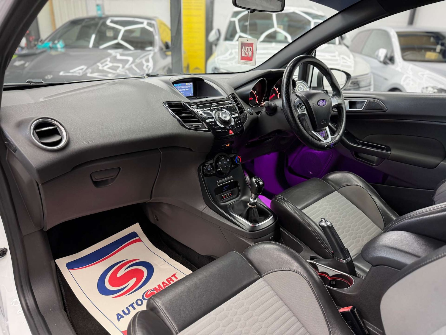 Used Ford Fiesta 2015 for sale - 77673730: Photo 43