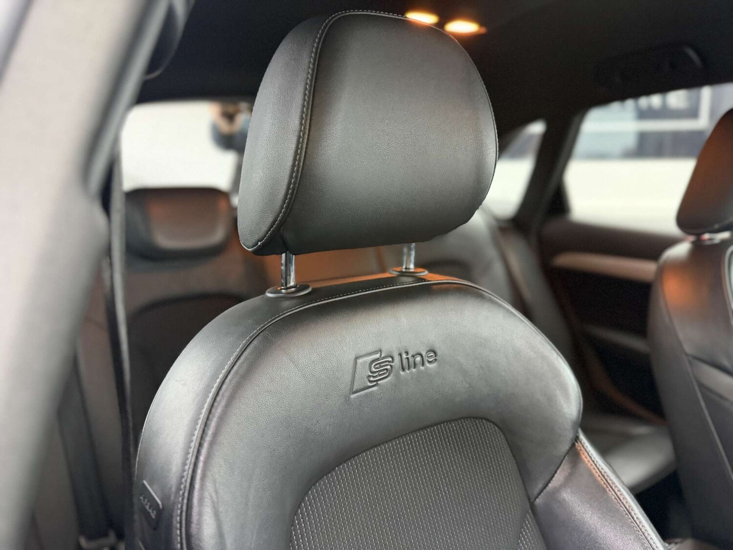 Used Audi Q3 2013 for sale - 77931980: Photo 17