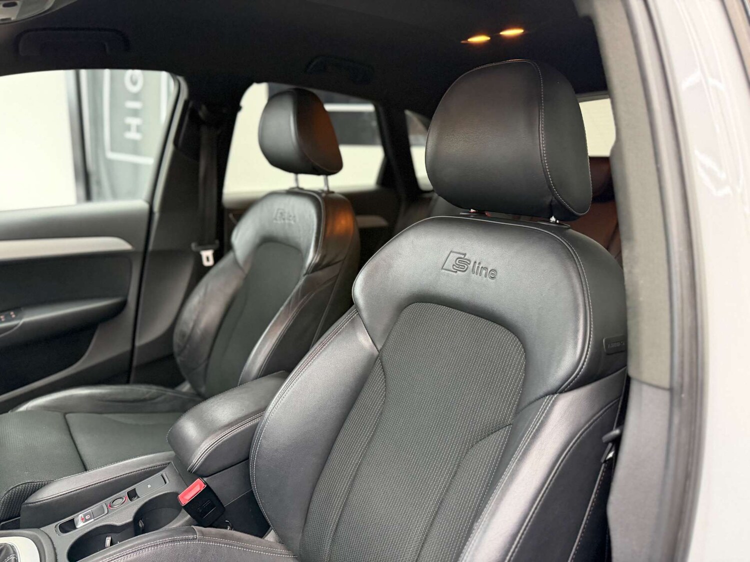 Used Audi Q3 2013 for sale - 77931980: Photo 34