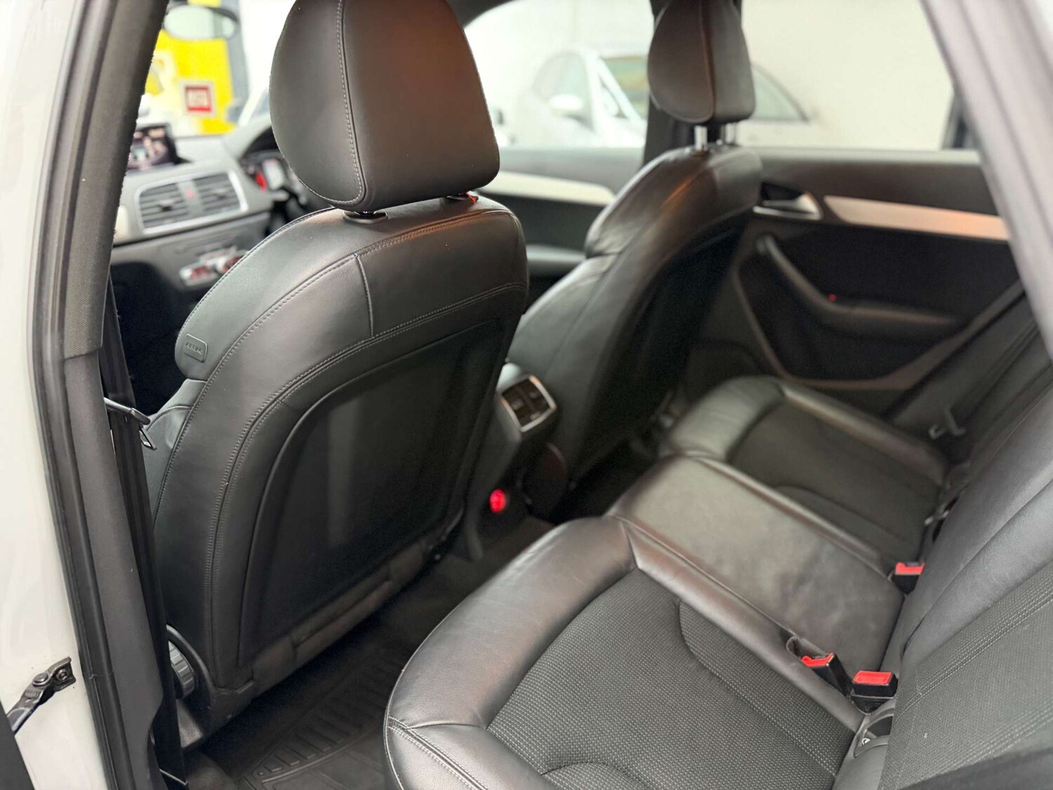 Used Audi Q3 2013 for sale - 77931980: Photo 35