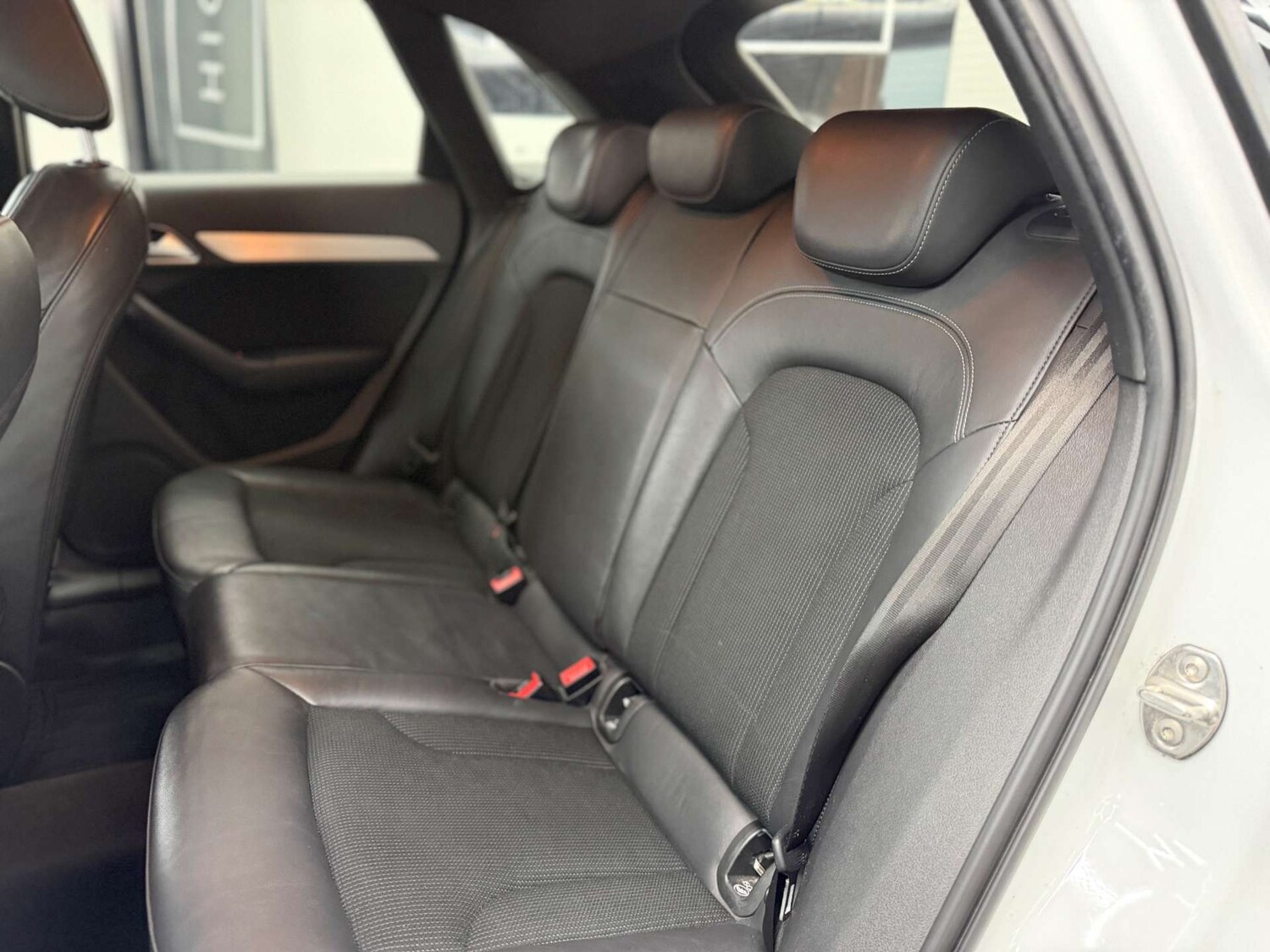 Used Audi Q3 2013 for sale - 77931980: Photo 36