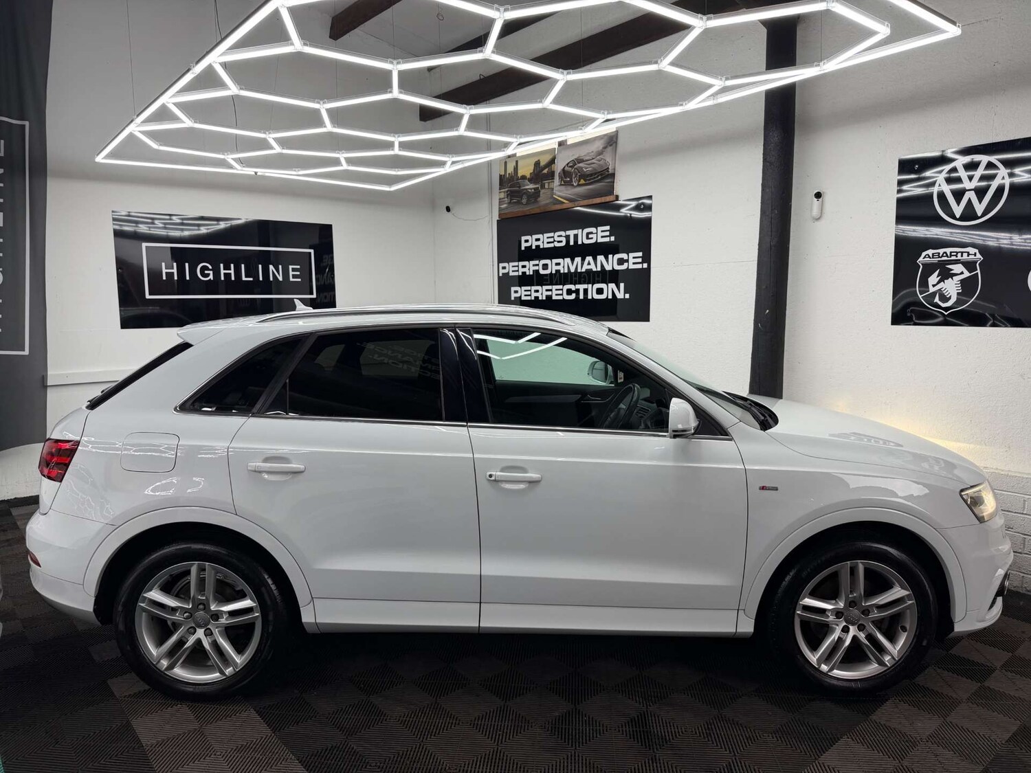 Used Audi Q3 2013 for sale - 77931980: Photo 6