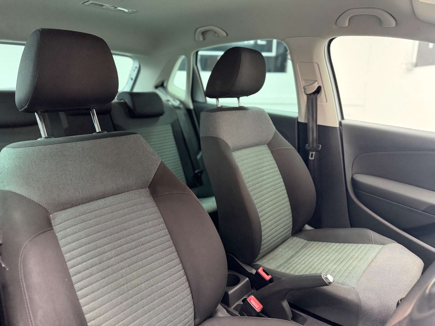 Used Volkswagen Polo 2010 for sale - 77802000: Photo 14