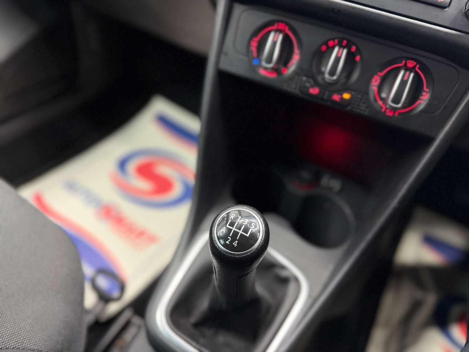 Used Volkswagen Polo 2010 for sale - 77802000: Photo 21